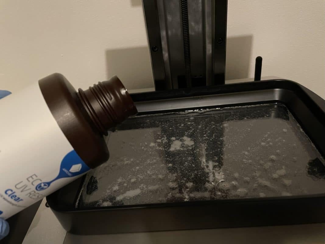 Anycubic Photon Mono X 6K Review - Pouring Resin in Vat - 3D Printerly